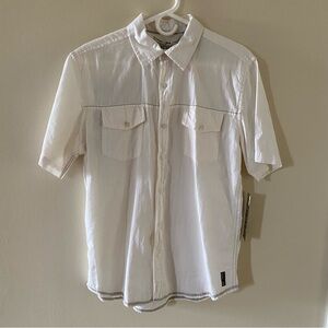 Vintage NWT Point Zero Size Medium M Ivory Button Short Sleeve Shirt Skull Logo